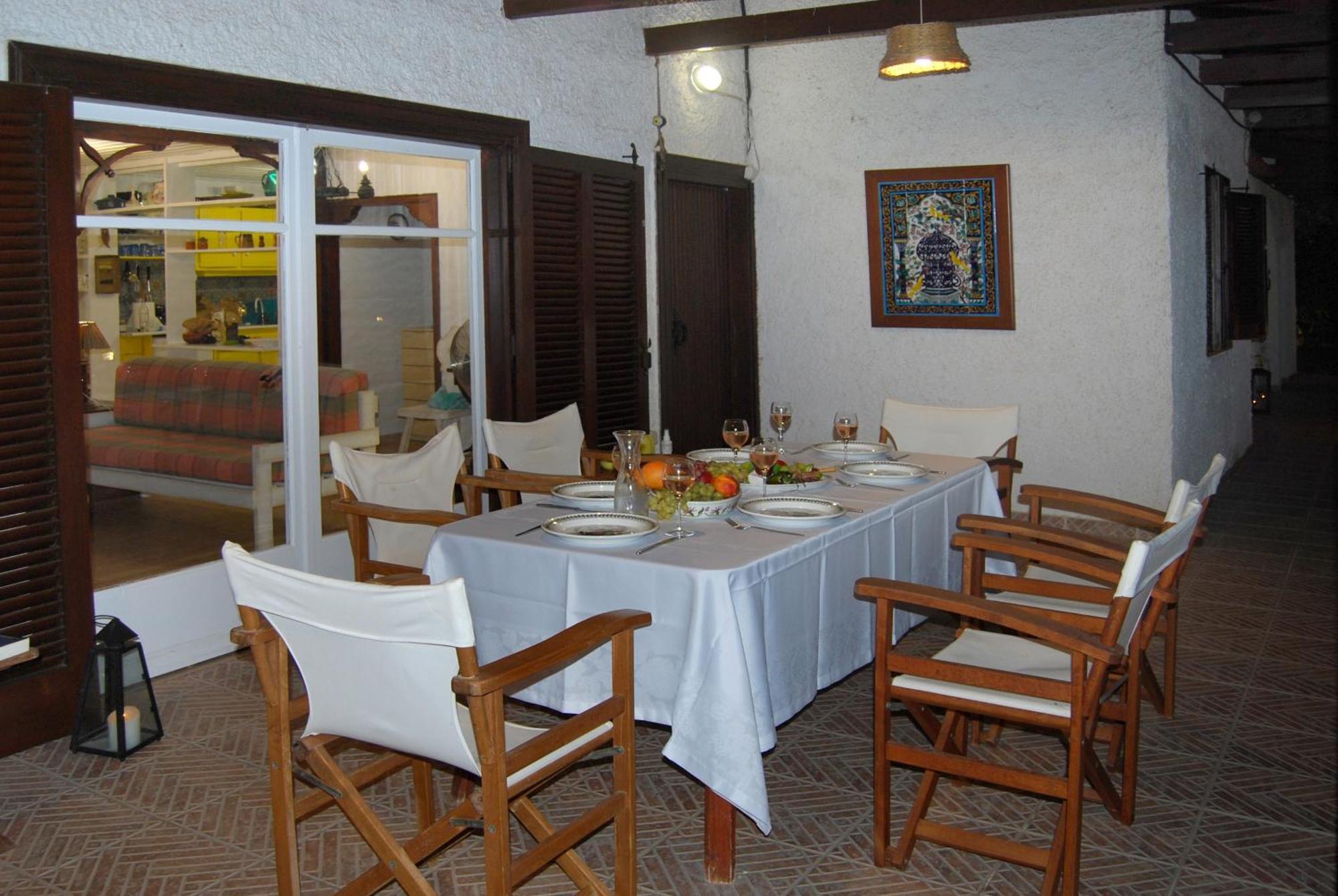 Villa Akrata Exteriör bild